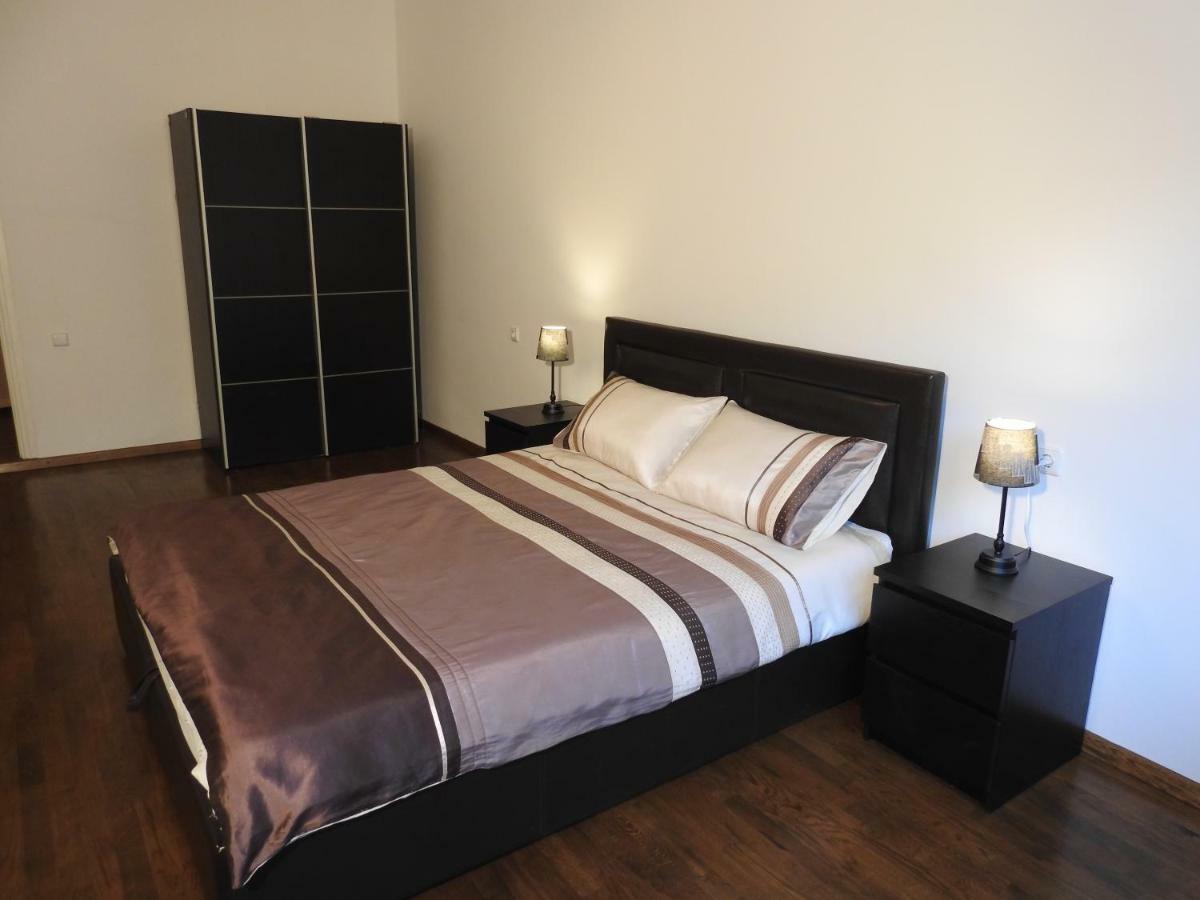 Laisves Aleja Apartment Каунас Екстериор снимка